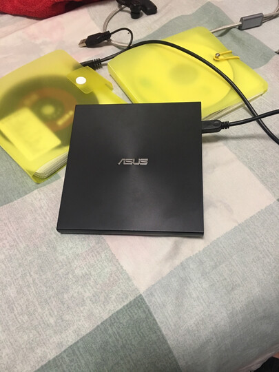 华硕(ASUS) 8倍速 USB2.0 外置DVD刻录机 移动光驱 黑色(兼容苹果系统/SDRW-08D2S-U) 晒单图