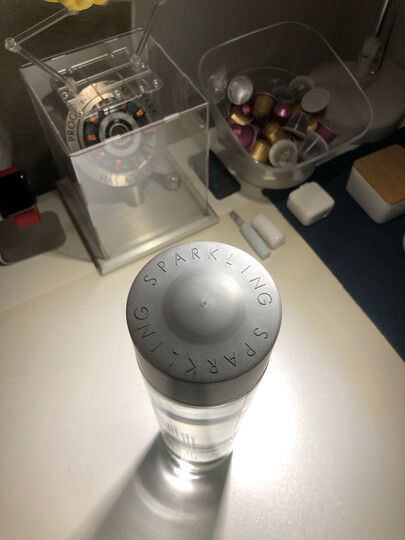 挪威原装进口芙丝(VOSS)饮用天然泉水(深层自流)330ml*24(塑料瓶)整箱装 晒单图