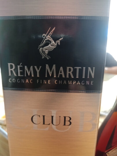 人头马（Remy Martin）洋酒 CLUB优质香槟区干邑白兰地 700ml 2020年新年礼盒 晒单图