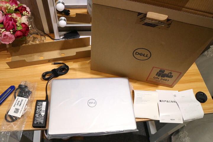 戴尔DELL灵越燃7000 II 14.0英寸轻薄窄边框笔记本电脑(i7-8550U 8G 128GSSD+1T MX150 2G独显 IPS)元気粉 晒单图