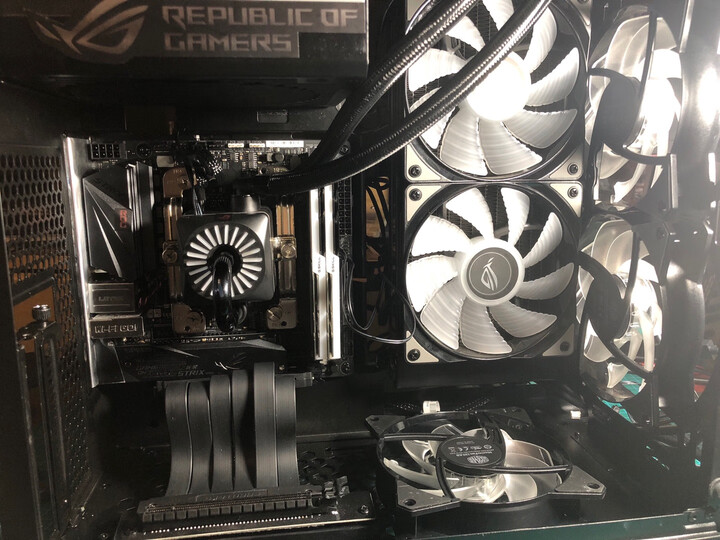 金士顿(Kingston) DDR4 2400 8GB 台式机内存 骇客神条 Fury雷电系列 晒单图