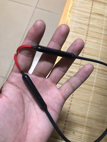 Beats X 蓝牙无线 入耳式耳机 运动耳机 手机耳机 游戏耳机 带麦可通话 灰色 晒单图