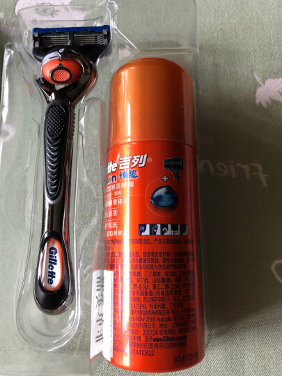 吉列（Gillette） 剃须刀刮胡刀手动 锋隐致顺超值尊享装（1刀头1刀架+70g啫喱） 晒单图