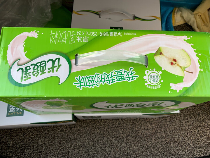 伊利 优酸乳果粒酸奶饮品芒果味245g*12盒 晒单图