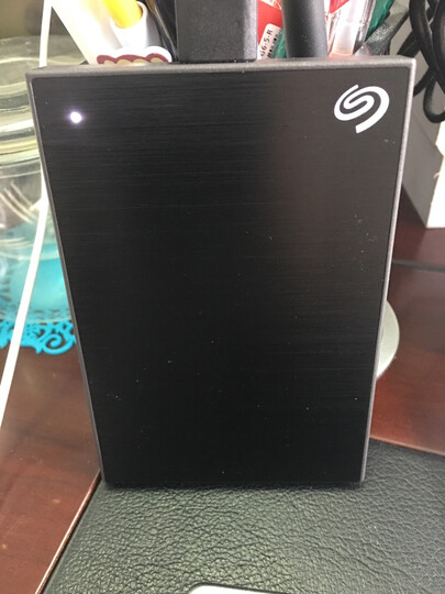 希捷(Seagate) 4TB USB3.0 移动硬盘 睿品 2.5英寸 金属面板 自动备份 高速传输 轻薄便携 兼容Mac 土豪金 晒单图