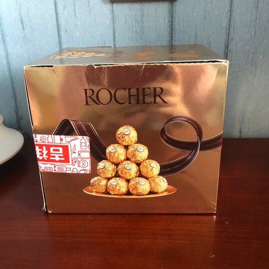 Ferrero Rocher费列罗榛果威化糖果巧克力礼盒48粒600g 晒单图