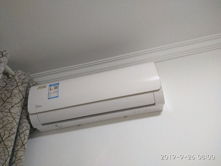 美的(Midea) 1匹 智弧 智能  光线感应 定速冷暖 壁挂式卧室空调挂机 KFR-26GW/WDAD3@ 晒单图