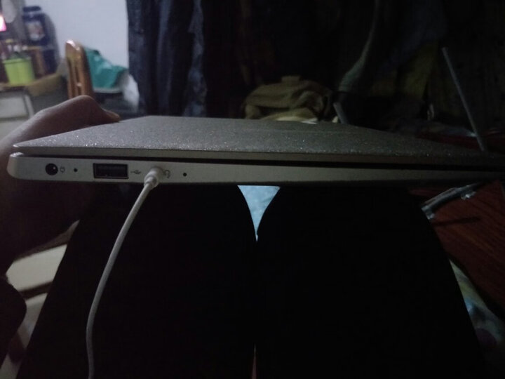 联想(Lenovo)小新潮7000 13.3英寸超轻薄窄边框笔记本电脑(i7-8550U 8G 256G SSD MX150 正版Office )火花金 晒单图