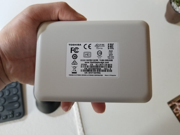 东芝(TOSHIBA) 2TB USB3.0 移动硬盘 V9系列 2.5英寸 兼容Mac 轻薄便携 密码保护 轻松备份 高速传输 清新白 晒单图