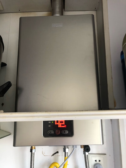 海尔(Haier)13升燃气热水器 变频恒温省气节能安全防护 专利蓝火焰JSQ25-13UT(12T)天然气 晒单图