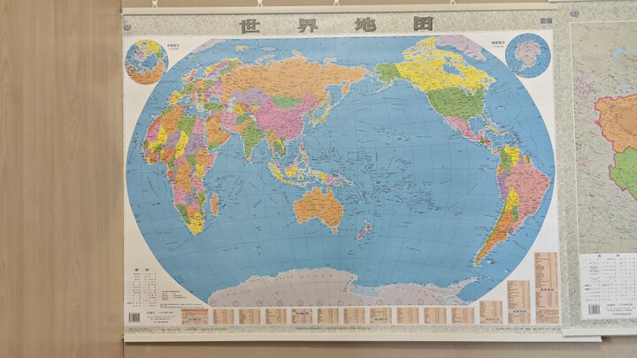 【官方正版 通用】2025 中国地图挂图+世界地图挂图 超值套装共2张 尺寸约1.1米*0.8米 高清防水标准政区图 学生地理学习 办公家庭装饰 无拼缝通用新版墙贴挂画挂图   晒单图