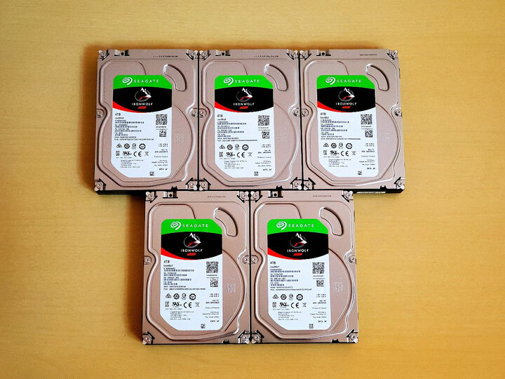希捷(Seagate)8TB 256MB 7200RPM 网络存储(NAS)硬盘 SATA接口 希捷酷狼IronWolf系列(ST8000VN0022) 晒单图