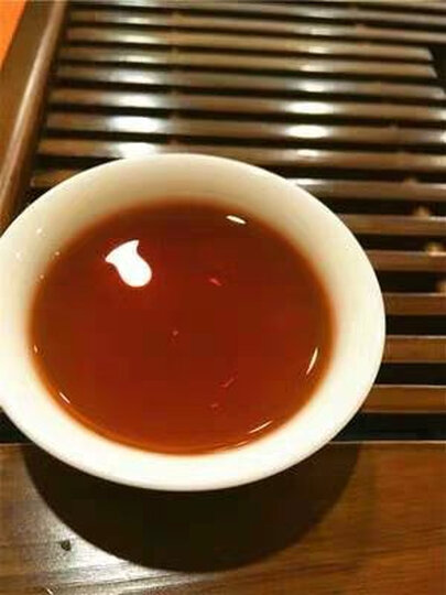 茶叶云南普洱茶熟茶500g圆筒礼盒装 易记茶业陈年宫廷小玉饼 古树纯料金芽老料 晒单图