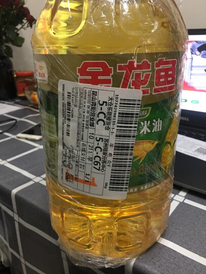 金龙鱼 食用油 非转基因 压榨 一级 纯正玉米油4L（新老包装随机发货） 晒单图