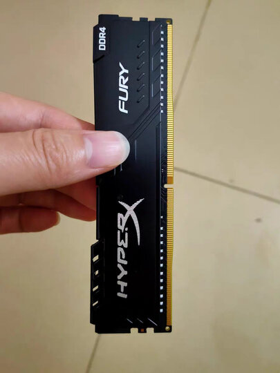金士顿(Kingston) DDR4 2400 8GB 台式机内存条 骇客神条 Fury雷电系列 晒单图