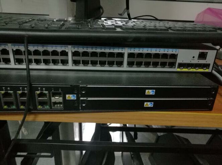 华为(HUAWEI)S5720S-28P-SI-AC 24口全千兆三层网管企业级网络核心交换机 晒单图