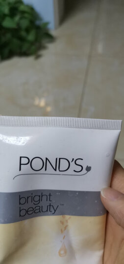 旁氏（POND'S）洗面奶 控油净透洁面乳150g 竹炭清透男女去角质 晒单图