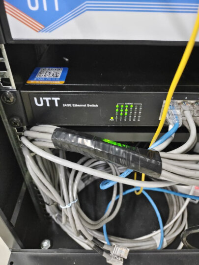 艾泰（UTT）SG2126F  企业级24口千兆机架管理型防攻击网络交换机 VLAN划分/端口汇聚 晒单图