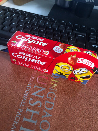 高露洁(Colgate) 妙妙刷 儿童牙刷 (2-5岁,颜色图案新老包装随机发) 晒单图