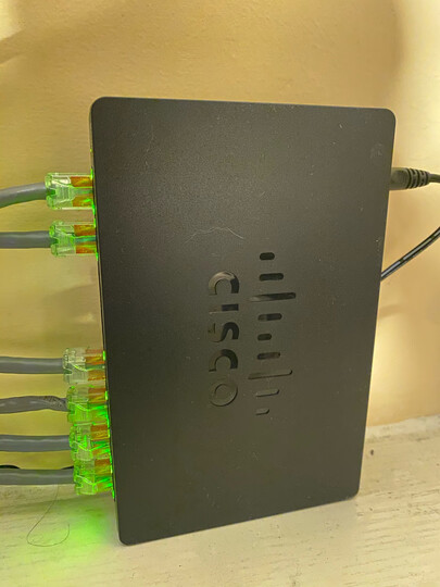 思科(Cisco)SG95D-08-CN 8口 千兆企业级交换机 晒单图