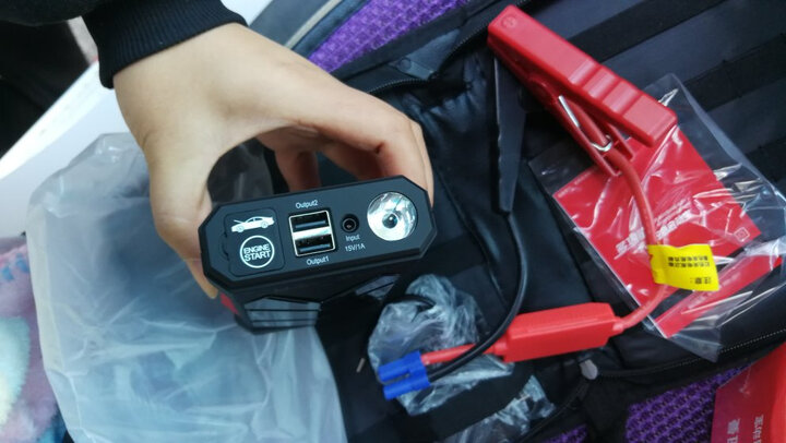 纽曼(Newsmy)S400汽车应急启动电源12V车载电瓶启动宝汽车搭电打火车载充电宝手机移动电源 晒单图