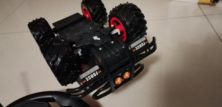 DZDIV 方向盘遥控车 越野车儿童玩具大型遥控汽车模型耐摔配电池可充电388-12红色 晒单图