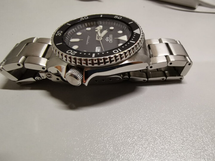 精工(SEIKO)手表 日本原装进口SEIKO5号运动系列红牙水鬼夜光黑盘胶带4R机芯自动机械男表SRP601J1 晒单图
