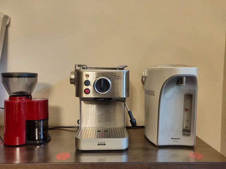 灿坤（EUPA） 咖啡机 泵压式半自动  奶泡机商用 家用TSK-1819A 晒单图