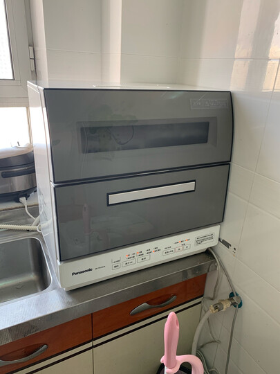 松下(Panasonic)6套容量洗碗机 除菌烘干双层碗篮台式NP-TR1CECN(香槟金) 晒单图