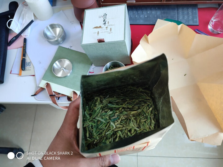 2020新茶上市 梅府茗家茶叶 茗茶 绿茶 西湖龙井茶明前特级纸包装250g 春茶 争香 晒单图