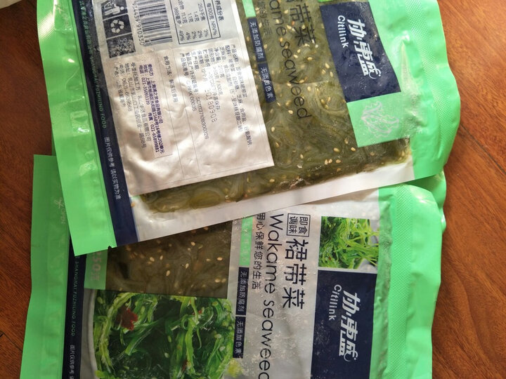 j*x 物流快,送货到家,裙带菜包装完好,用的优惠券买的,价格实惠