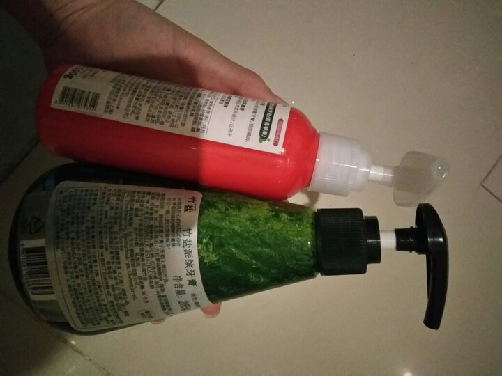LG竹盐牙膏 儿童2-6岁乳牙期50g 含钙+木糖醇+无氟配方+草莓香型 关爱乳牙呵护牙龈(两种颜色随机发放) 晒单图