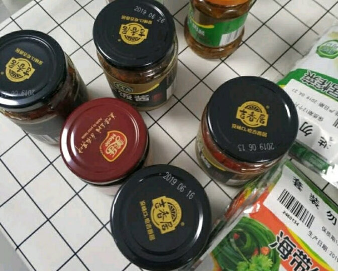 吉香居 调味酱 夹馍拌饭酱 香辣味 微辣开味下饭酱280g 晒单图