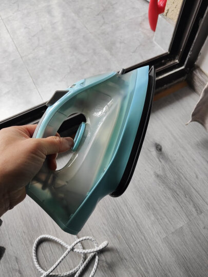 松下（Panasonic）电熨斗家用 手持蒸汽挂烫机 1300W 多档蒸汽  NI-M105N_HA 慧蓝色 晒单图