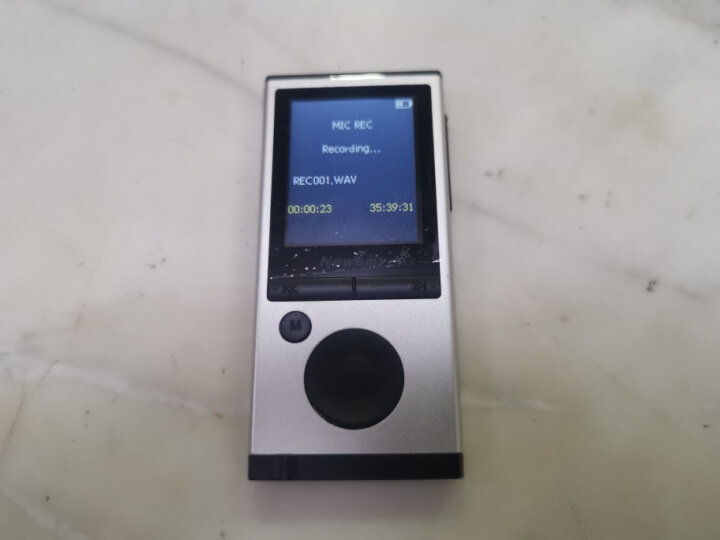 纽曼（Newsmy）F33 黑色 8G mp3 mp4播放器 录音+有屏+ 运动MP3 HIFI无损音乐播放器 晒单图