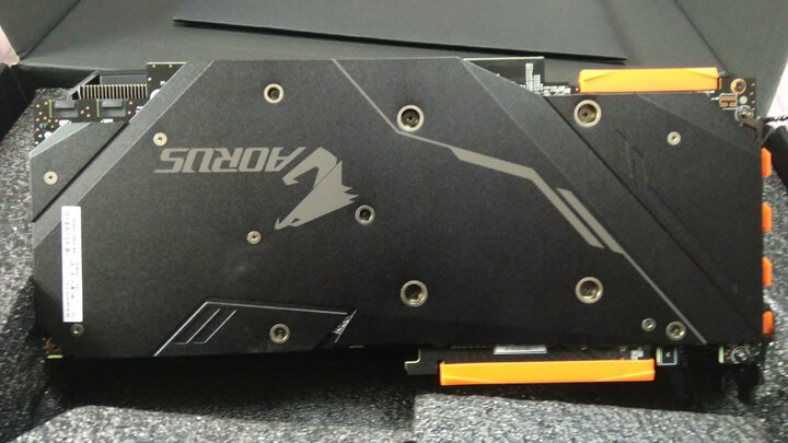 技嘉(GIGABYTE)AORUS GeForce GTX 1080Ti 1569-1683MHz/11010MHz 11G/352bit绝地求生/吃鸡显卡 晒单图