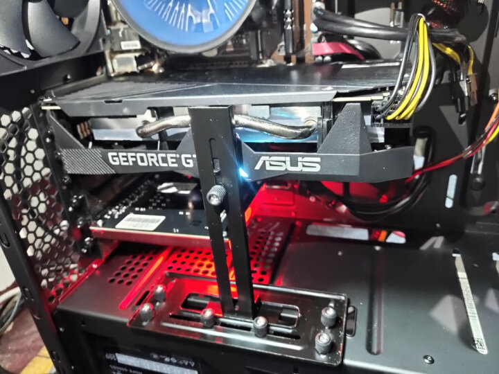 GAMEMAX 轻风DarkSilent 降噪电脑主机箱双侧隔音棉RTX4090显卡 (拉丝面板/配5风扇/U3/ATX/风扇调速) 晒单图