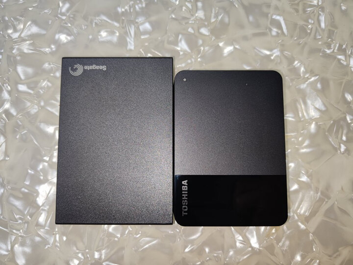 东芝 TOSHIBA Alumy系列 1TB 2.5英寸 USB3.0移动硬盘 尊贵金 晒单图