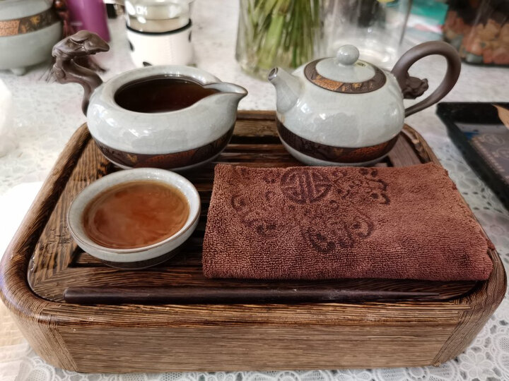 大益普洱茶 茶叶 7572标杆熟茶 357g/饼 随机批次 2010一饼装 晒单图