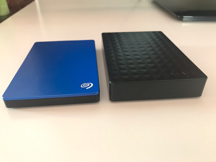 0移动硬盘 睿品系列 (自动备份 高速传输 兼容mac) 皓月银 晒单图