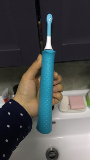 飞利浦(PHILIPS) 电动牙刷 蓝牙版 儿童声波震动(自带刷头*2) (标准/迷你刷头随机发货) HX6322/04 晒单图