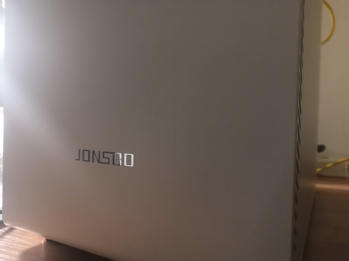 乔思伯(JONSBO)U4 白色 ATX机箱 (支持ATX主板/高塔散热器/ATX电源/全铝外壳/5MM厚度钢化玻璃侧板) 晒单图
