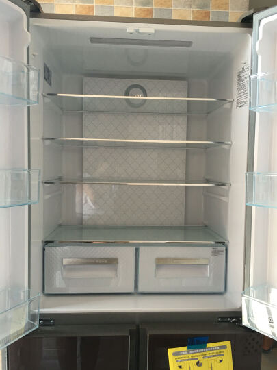 尔BCD-479WDEY:插电第一天冰箱两侧发烫,第