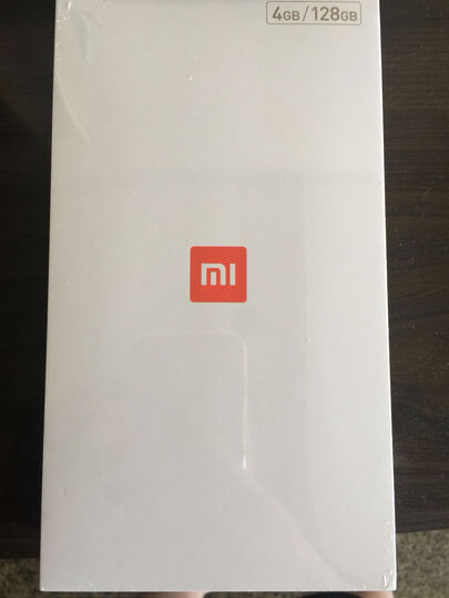 小米小米Max2:第一次用小米手机.看重的是屏