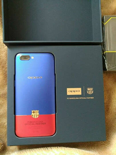 漂亮吧,手感也非常不错,就是没附赠钢化膜,跑了