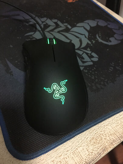 锋》炼狱蝰蛇幻彩版:鼠标还可以,下载了雷云可