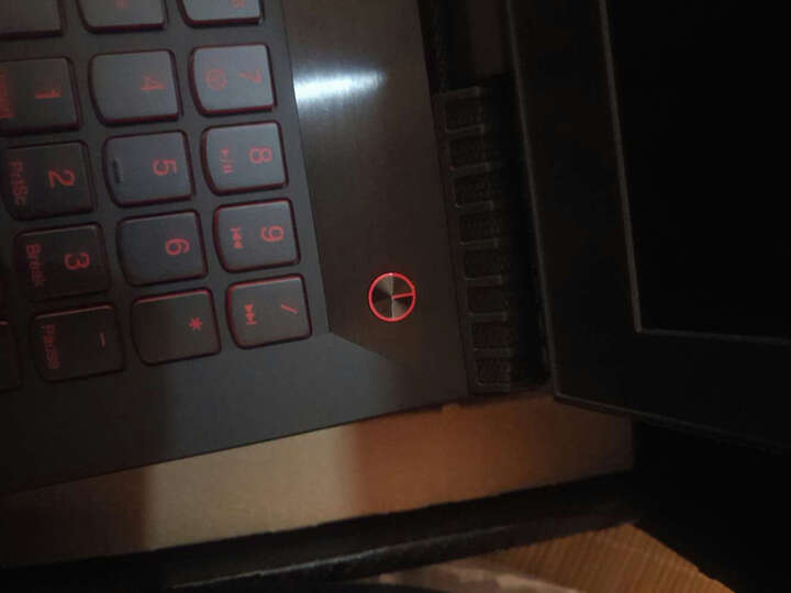 联想(Lenovo)拯救者R720 15.6英寸大屏游戏笔记本电脑(i7-7700HQ 8G 1T+128G SSD GTX1050Ti 4G IPS 黑) 晒单图