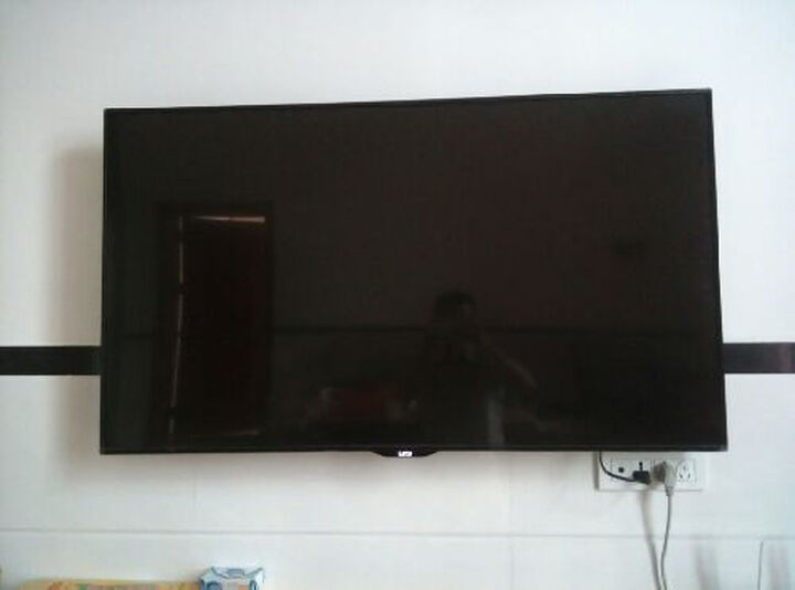 HM602F液晶平板电视机挂架 通用可调乐视tv小