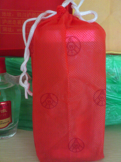 五粮液 39度 100ml--包装和大瓶的一样,防伪齐