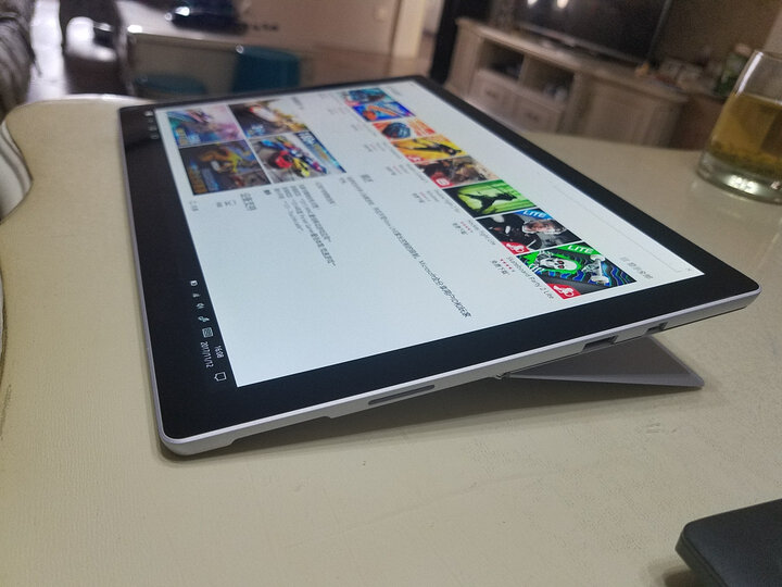 微软(Microsoft)新Surface Pro 二合一平板电脑 12.3英寸(Intel Core i5 8G内存 128G存储 ) 晒单图